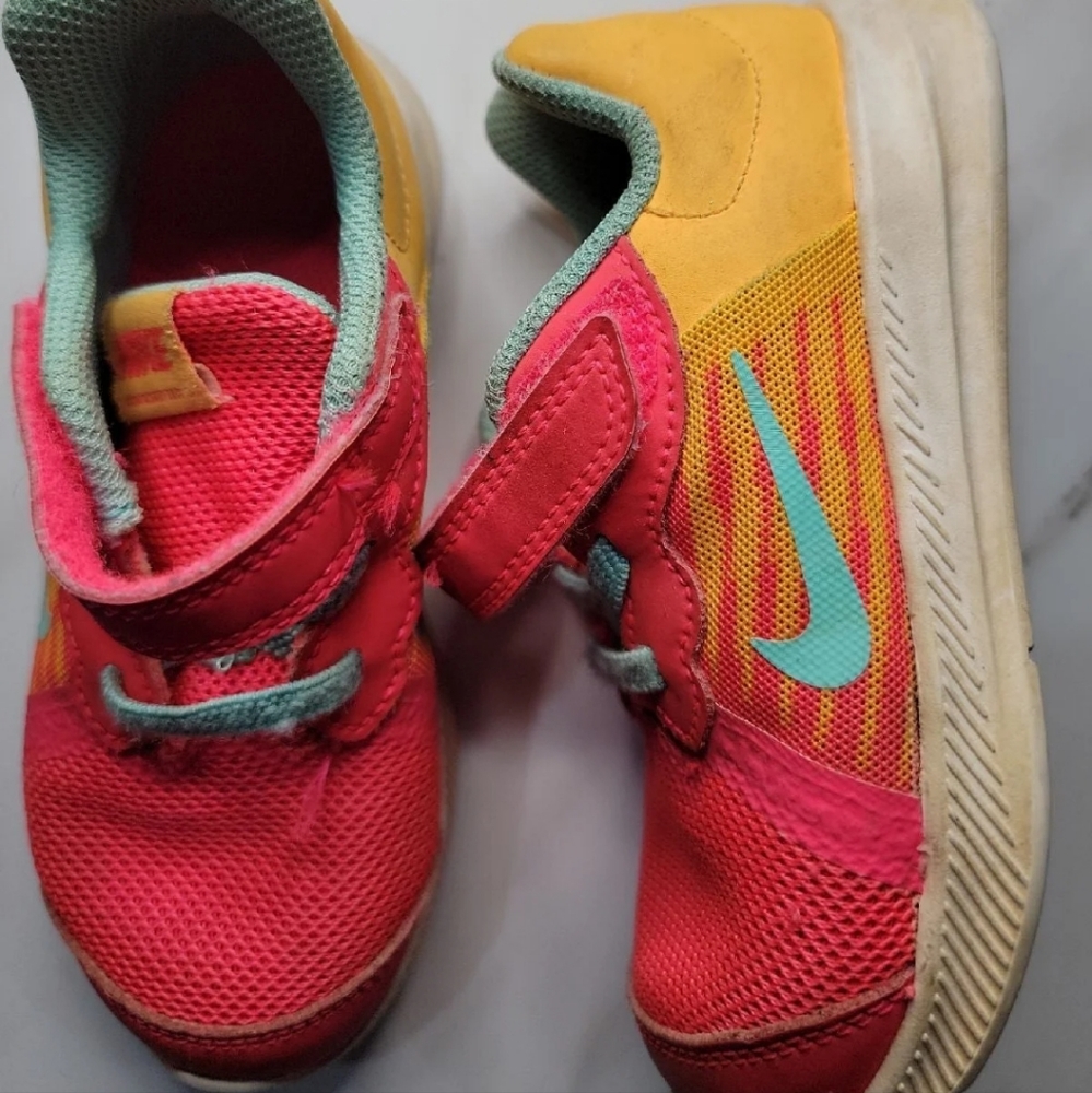Nike downshifter fade size 9